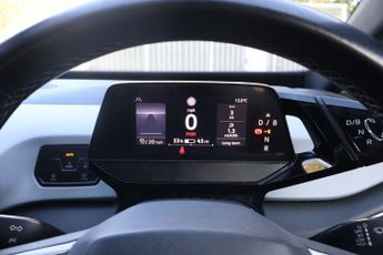 VOLKSWAGEN ID.3 Pro Performance 58kWh Life Hatchback 5dr Electric Auto (204 ps)