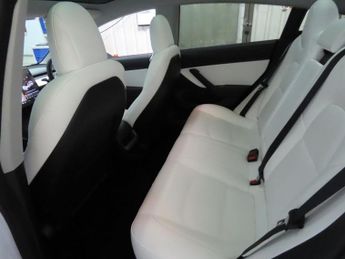TESLA Model 3 (Dual Motor) Performance Saloon 4dr Electric Auto 4WDE (Performa