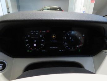 LAND ROVER RANGE ROVER VELAR 2.0 P300 R-Dynamic HSE SUV 5dr Petrol Auto 4WD Euro 6 (s/s) (300