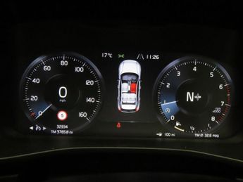 VOLVO XC40 1.5 T3 Inscription SUV 5dr Petrol Manual Euro 6 (s/s) (163 ps)
