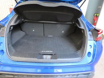 NISSAN JUKE 1.6 N-Connecta SUV 5dr Petrol Hybrid Auto Euro 6 (143 ps)
