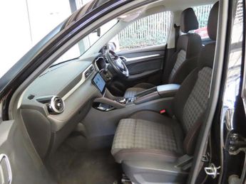 MG MG ZS 72.6kWh SE Long Range SUV 5dr Electric Auto (156 ps)