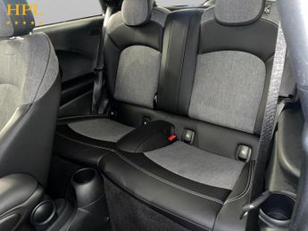 MINI Electric Hatch Cooper SE 32.6kWh Level 2 Hatchback 3dr Electric Auto (184 ps)