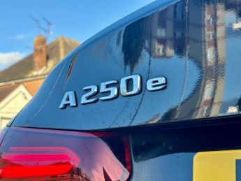 MERCEDES-BENZ A CLASS 1.3 A250e 15.6kWh AMG Line (Executive) Saloon 4dr Petrol Plug-in