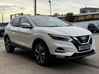 Nissan Qashqai 1.2 DIG-T Tekna SUV 5 Door Petrol Manual White Euro 6 1 Former K