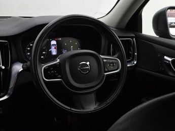 VOLVO V60 2.0 D4 Momentum Pro Estate 5dr Diesel Auto Euro 6 (s/s) (190 ps)