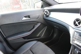 MERCEDES-BENZ GLA 1.6 GLA180 AMG Line Edition SUV 5dr Petrol 7G-DCT Euro 6 (s/s) (