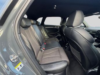 AUDI A3 1.0 TFSI 30 Black Edition Sportback 5dr Petrol S Tronic Euro 6 (