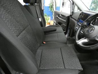 MERCEDES-BENZ VITO 2.0 119 CDI SELECT Crew Van Double Cab 5dr Diesel G-Tronic RWD L