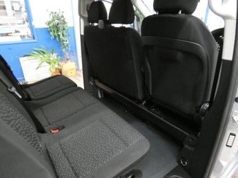 MERCEDES-BENZ VITO 2.0 119 CDI SELECT Crew Van Double Cab 5dr Diesel G-Tronic RWD L