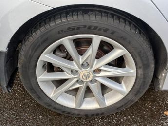 TOYOTA PRIUS+ 1.8 VVT-h T Spirit MPV 5dr Petrol Hybrid CVT Euro 5 (s/s) (136 p