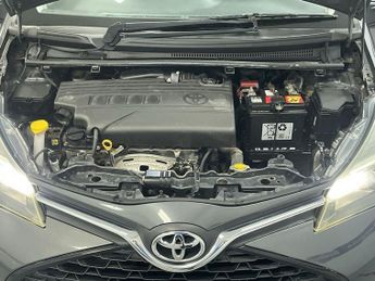 TOYOTA YARIS 1.33 Dual VVT-i Sport Hatchback 5dr Petrol Manual Euro 5 Euro 5 