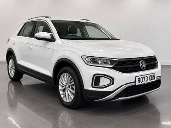 Volkswagen T-Roc 1.0 TSI Life SUV 5dr Petrol Manual Euro 6 (s/s) (110 ps) Front /