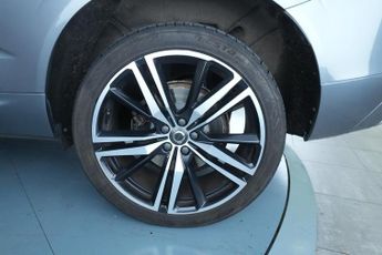VOLVO XC60 2.0 D5 PowerPulse R-Design Pro SUV 5dr Diesel Auto AWD Euro 6 (s