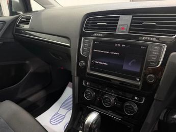 VOLKSWAGEN GOLF 1.4l 5dr Auto