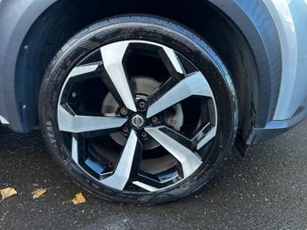 NISSAN JUKE 1.0 DIG-T Tekna SUV 5dr Petrol DCT Auto Euro 6 (s/s) (114 ps)