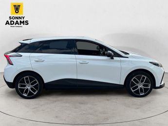 MG MG4 64kWh Trophy Long Range Hatchback 5dr Electric Auto (203 ps)