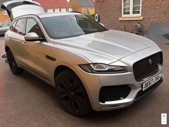 Jaguar F-Pace 3.0 D300 V6 S SUV 5dr Diesel Auto AWD Euro 6 (s/s) (300 ps)