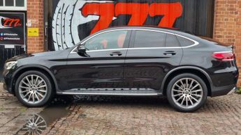 MERCEDES-BENZ GLC 2.0 GLC300d AMG Line (Premium) Coupe 5dr Diesel G-Tronic+ 4MATIC