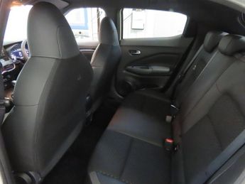 NISSAN JUKE 1.6 N-Connecta SUV 5dr Petrol Hybrid Auto Euro 6 (143 ps) Rear V
