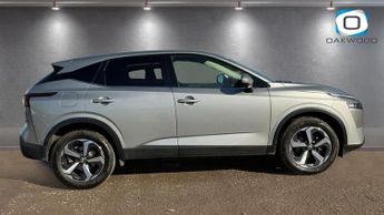 NISSAN QASHQAI 1.3 DIG-T MHEV N-Connecta SUV 5dr Petrol Hybrid Manual Euro 6 (s