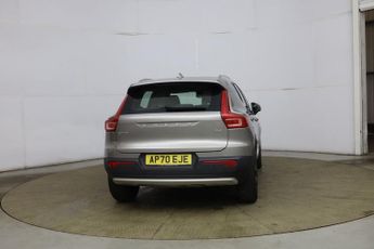 VOLVO XC40 2.0 B4 MHEV Inscription SUV 5dr Petrol Hybrid Auto Euro 6 (s/s) 