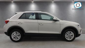 VOLKSWAGEN T-ROC 1.5 TSI Life SUV 5dr Petrol DSG Euro 6 (s/s) (150 ps)