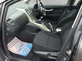 TOYOTA AURIS 1.6 VVT-i TR Hatchback 5dr Petrol Manual (166 g/km, 124 bhp)