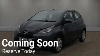 Toyota AYGO 1.0 VVT-i x-play Hatchback 5dr Petrol Manual Euro 6 (68 ps)