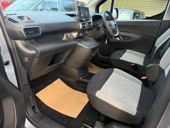CITROEN BERLINGO 1.5 BlueHDi PLUS M Combi 5dr Diesel EAT8 Euro 6 (s/s) (130 ps)