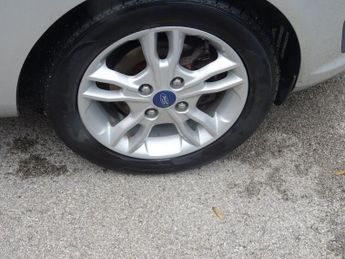 FORD FIESTA 1.0T EcoBoost Zetec Hatchback 5dr Petrol Manual Euro 6 (s/s) (10