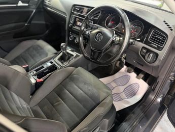 VOLKSWAGEN GOLF 2.0 TDI BlueMotion Tech GT Hatchback 5dr Diesel Manual Euro 5 (s