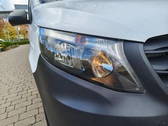 MERCEDES-BENZ VITO 2.0 116 CDI Progressive Panel Van 5dr Diesel G-Tronic RWD L3 Eur