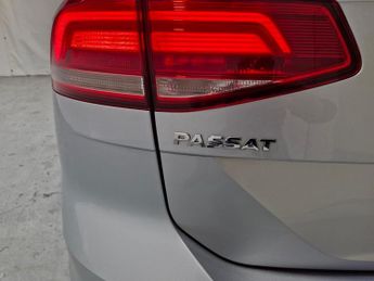 VOLKSWAGEN PASSAT 2.0 TDI SE Business Estate 5dr Diesel DSG Euro 6 (s/s) (150 ps)