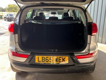 KIA SPORTAGE 2.0 CRDi KX-3 SUV 5dr Diesel Auto AWD Euro 5 (134 bhp)