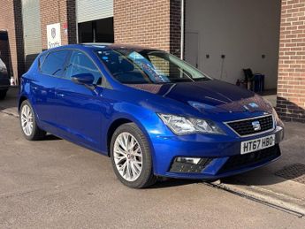 SEAT Leon 1.2 TSI SE Dynamic Technology Hatchback 5 Door Petrol Manual Blu