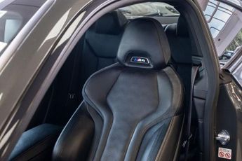 BMW M4 3.0 BiTurbo Competition Coupe 2dr Petrol Steptronic Euro 6 (s/s)
