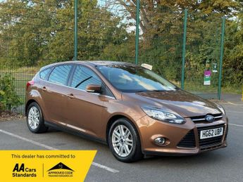 Ford Focus 1.6 Titanium Hatchback 5dr Petrol Powershift Euro 5 (125 ps)