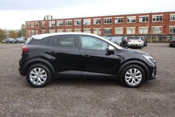 RENAULT CAPTUR 1.0 TCe Iconic SUV 5dr Petrol Manual Euro 6 (s/s) (90 ps)