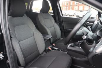 RENAULT CAPTUR 1.0 TCe Iconic SUV 5dr Petrol Manual Euro 6 (s/s) (90 ps)