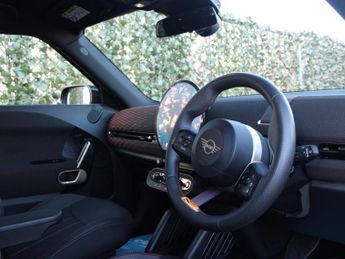 MINI Aceman E 42.5kWh Sport SUV 5dr Electric Auto (184 ps)