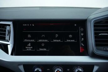 AUDI A1 1.0 TFSI 25 S line Sportback 5dr Petrol S Tronic Euro 6 (s/s) (9