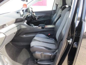 PEUGEOT 3008 1.2 PureTech Allure SUV 5dr Petrol EAT Euro 6 (s/s) (130 ps)