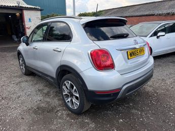 FIAT 500X 1.6 MultiJetII Cross SUV 5dr Diesel Manual Euro 6 (s/s) (120 ps)