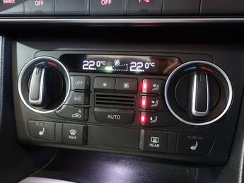 AUDI Q3 2.0 TDI S line Plus SUV 5dr Diesel S Tronic quattro Euro 6 (s/s)