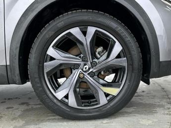 RENAULT CAPTUR 1.6 E-TECH E-Tech engineered SUV 5dr Petrol Hybrid Auto Euro 6 (
