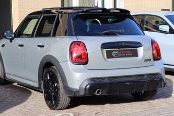 MINI HATCH 1.5 COOPER SPORT 5 DOOR