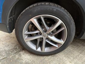 MG MG HS 1.5 T-GDI Exclusive SUV 5dr Petrol DCT Euro 6 (s/s) (162 ps)