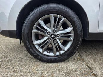 HYUNDAI IX35 1.7 CRDi SE SUV 5dr Diesel Manual Euro 5 (s/s) (Nav) (115 ps)
