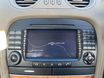 MERCEDES-BENZ SL 3.5 SL350 Convertible 2dr Petrol 7G-Tronic (246 g/km, 272 bhp)